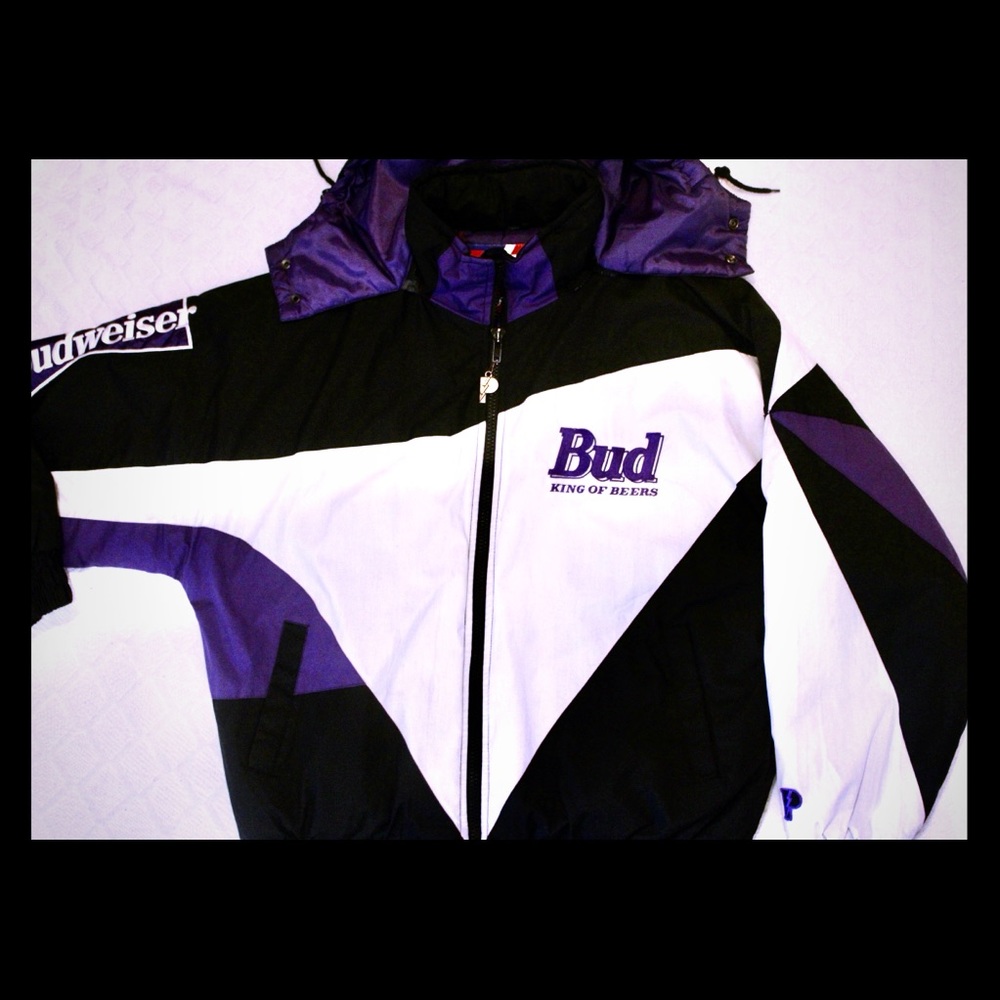 Vintage Budweiser jacket! Size men’s XL.